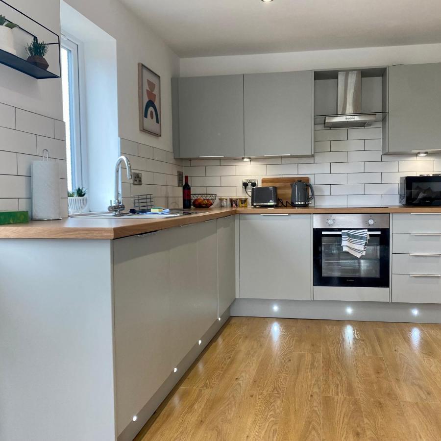 Modern 2 Bed Apartment/Free Parking/Near City/Self-Check In Handsworth Exteriör bild