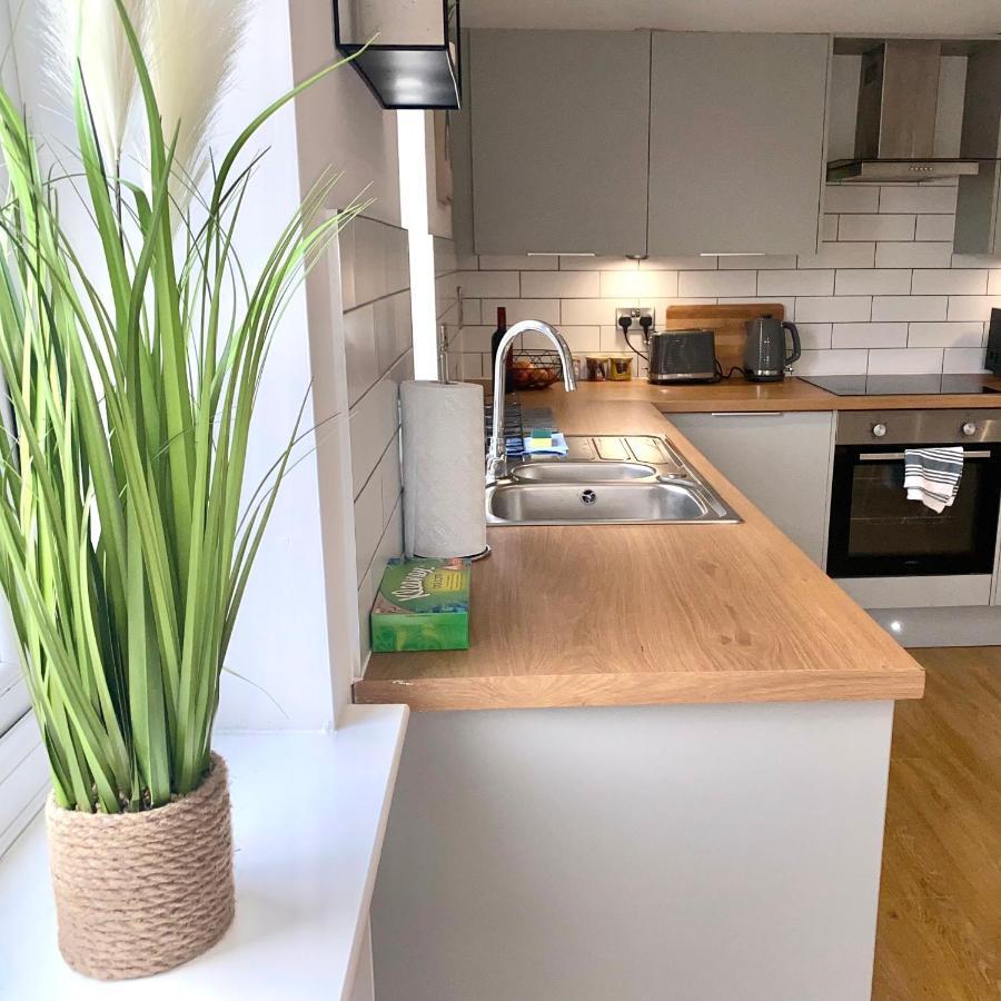 Modern 2 Bed Apartment/Free Parking/Near City/Self-Check In Handsworth Exteriör bild