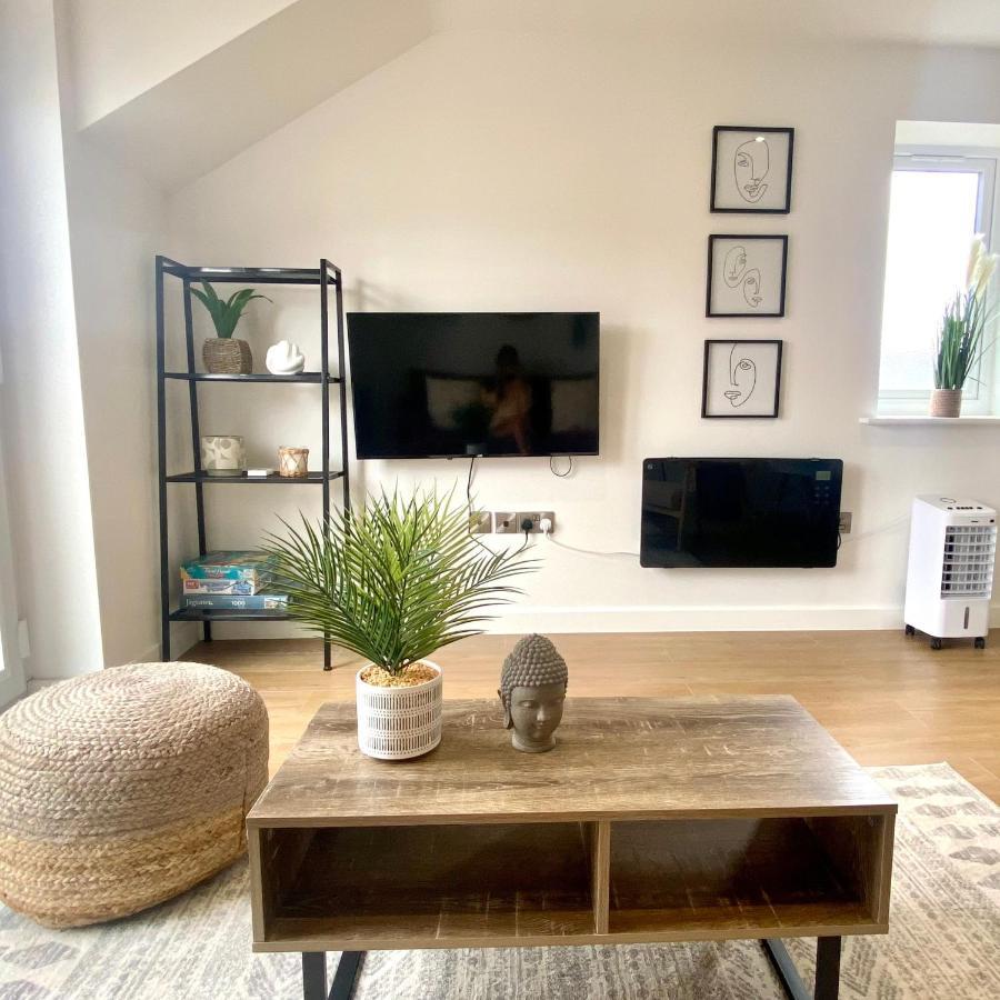Modern 2 Bed Apartment/Free Parking/Near City/Self-Check In Handsworth Exteriör bild