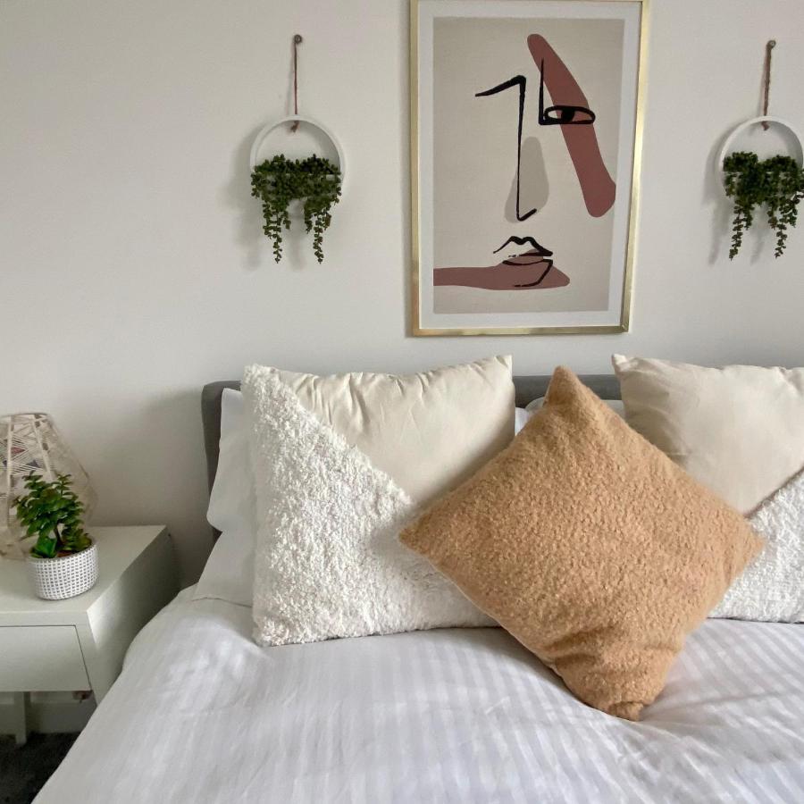 Modern 2 Bed Apartment/Free Parking/Near City/Self-Check In Handsworth Exteriör bild