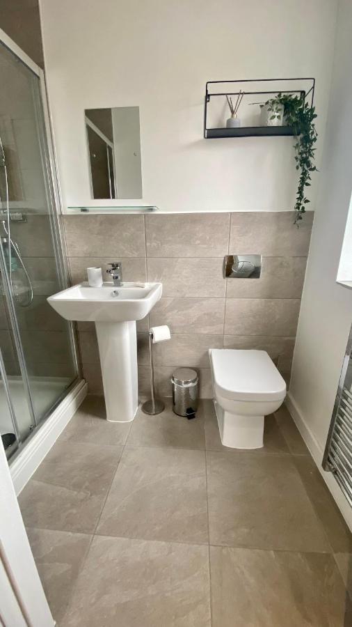 Modern 2 Bed Apartment/Free Parking/Near City/Self-Check In Handsworth Exteriör bild