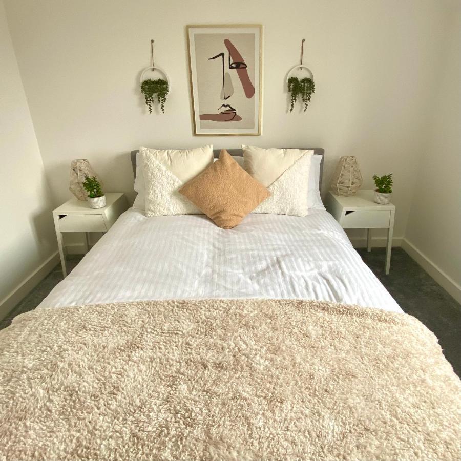 Modern 2 Bed Apartment/Free Parking/Near City/Self-Check In Handsworth Exteriör bild